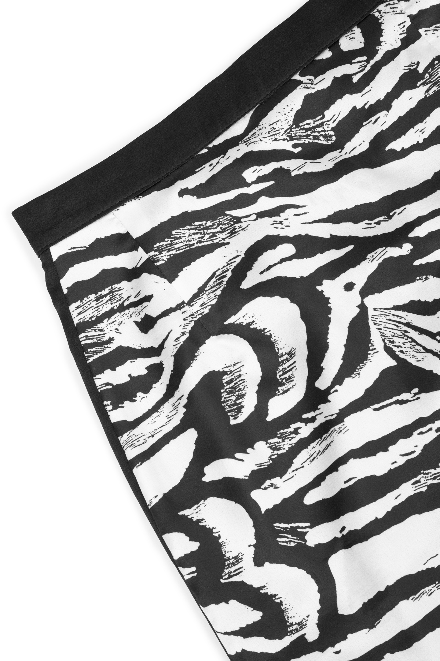 دامن ساتن - 9740 | برند پوشاک زنانه کالین | فروشگاه آنلاین خرید لباس،کیف و کفش دامن ساتن - 9740 - Image 3