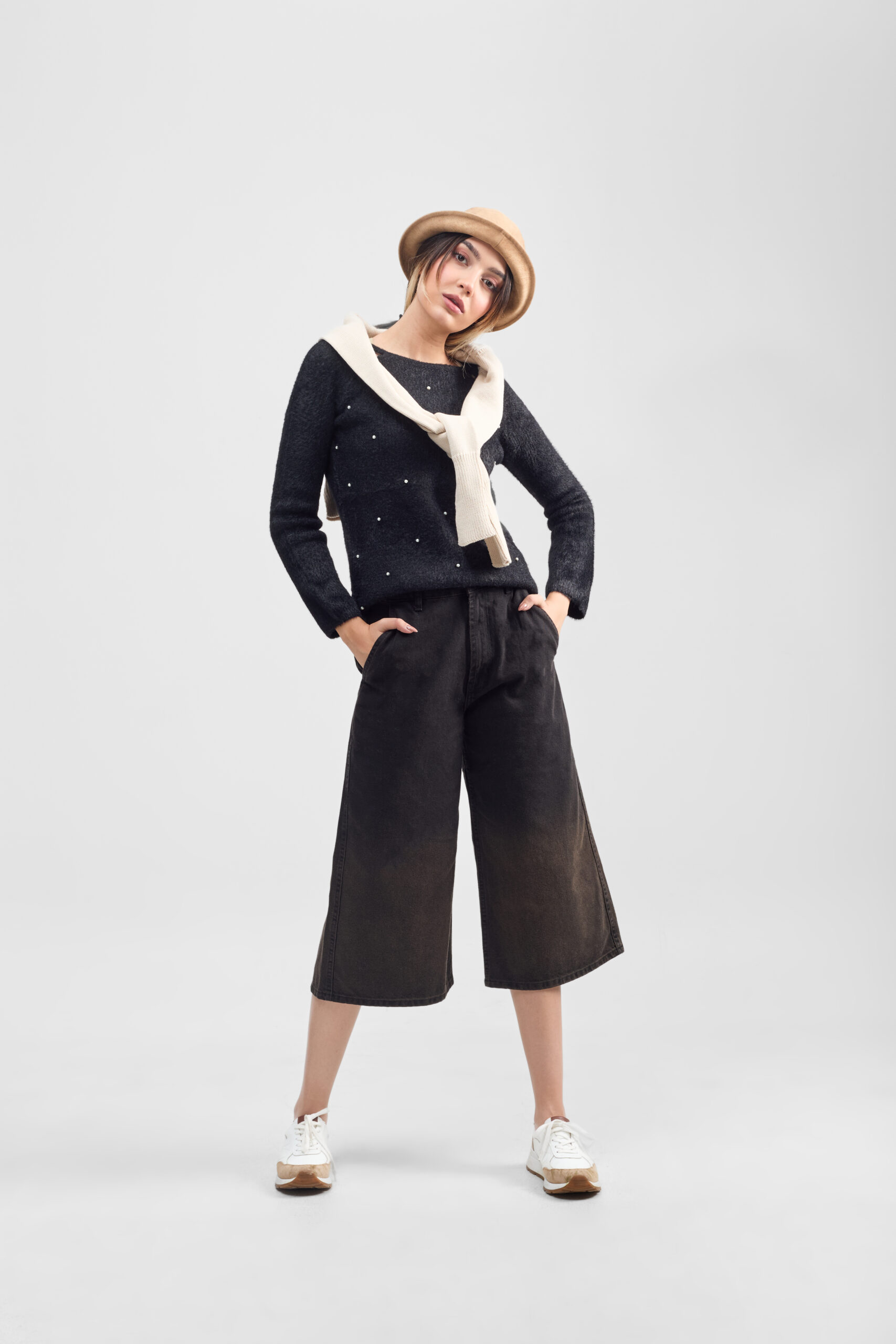 30 18 scaled برند پوشاک زنانه کالین